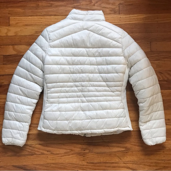 Off-White Puffer Jacket - Picture 5 of 6